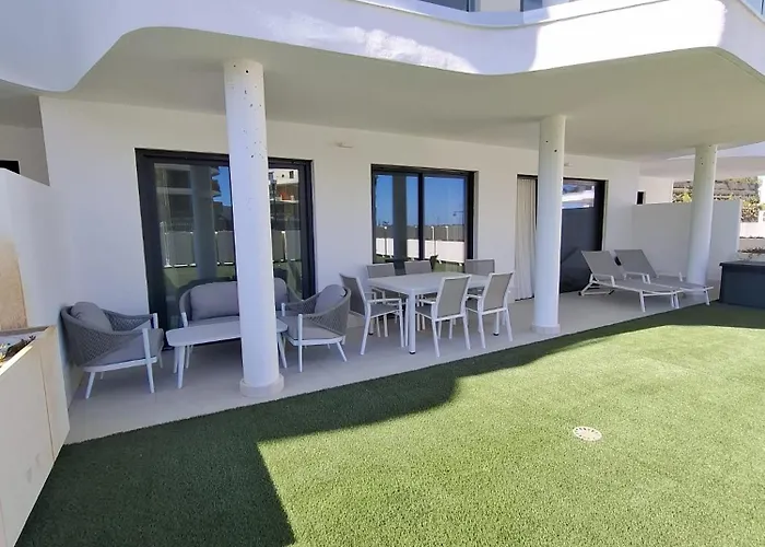 Apartment Happy Travel Lomas Higueron 2 *